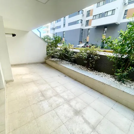 Adress Cd12 Apartment *